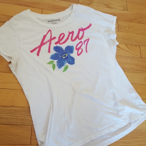 Aeropostale T-Shirt - Picture 2 of 4